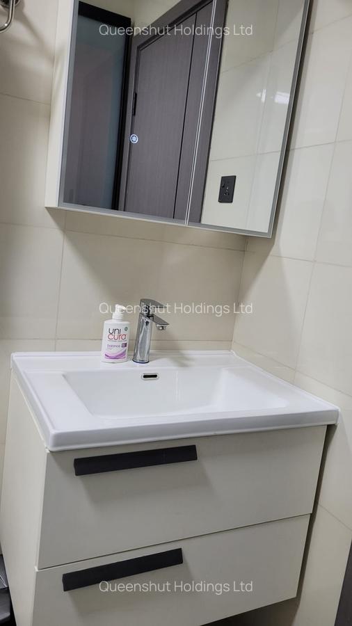 Serviced 1 Bed Apartment with En Suite in Westlands Area - 12