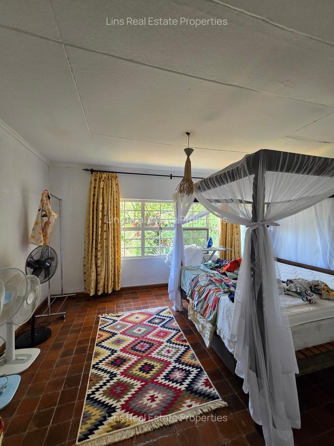 5 Bed House with En Suite in Gigiri - 15