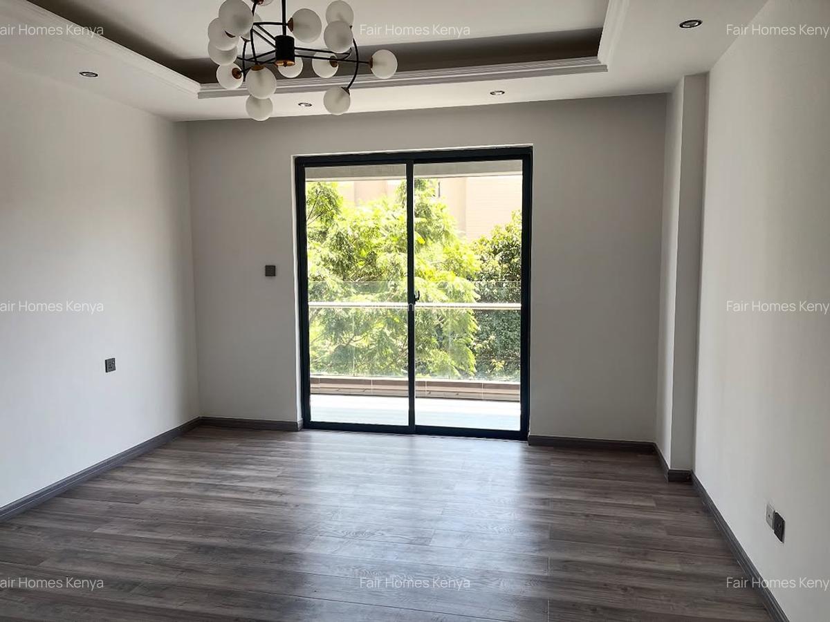4 Bed Apartment with En Suite at Othaya Road - 6