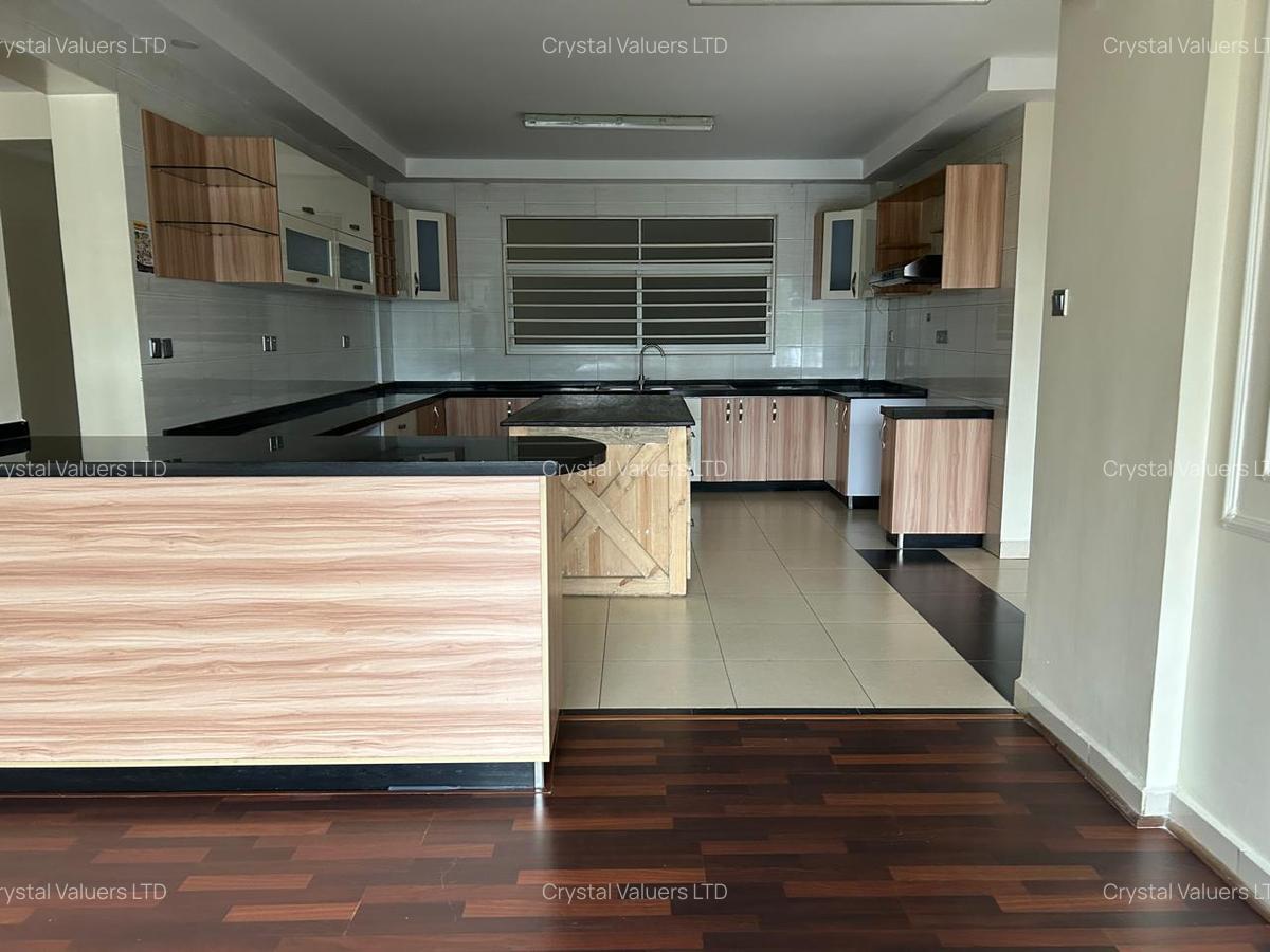 3 Bed Apartment with En Suite in Kileleshwa - 5