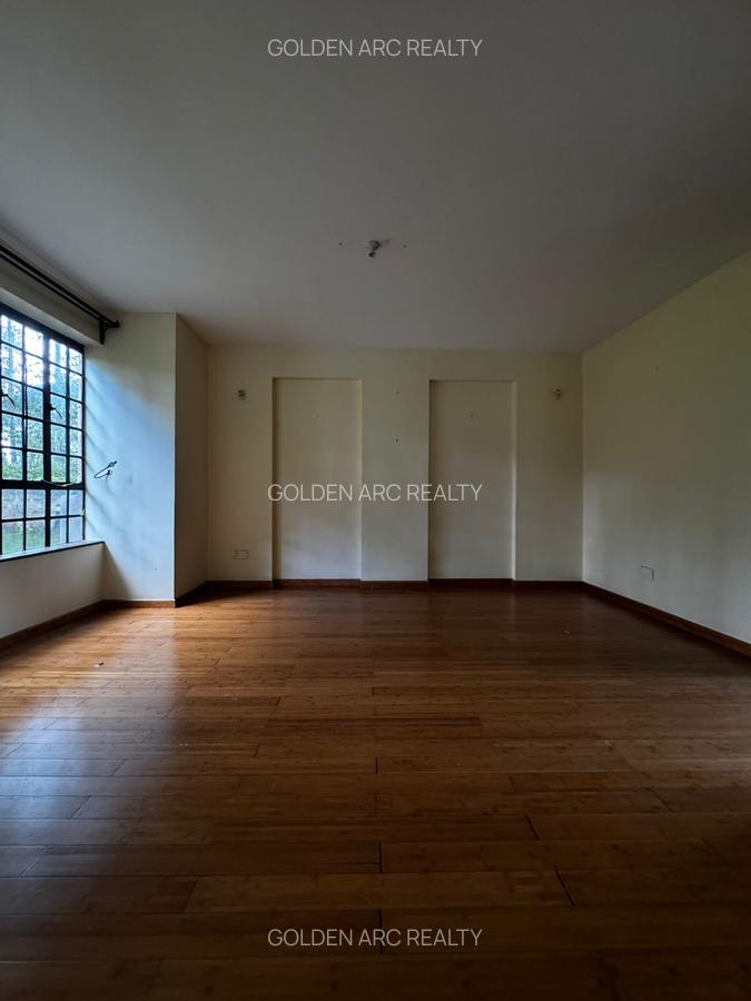 5 Bed Townhouse with En Suite in Karen - 7