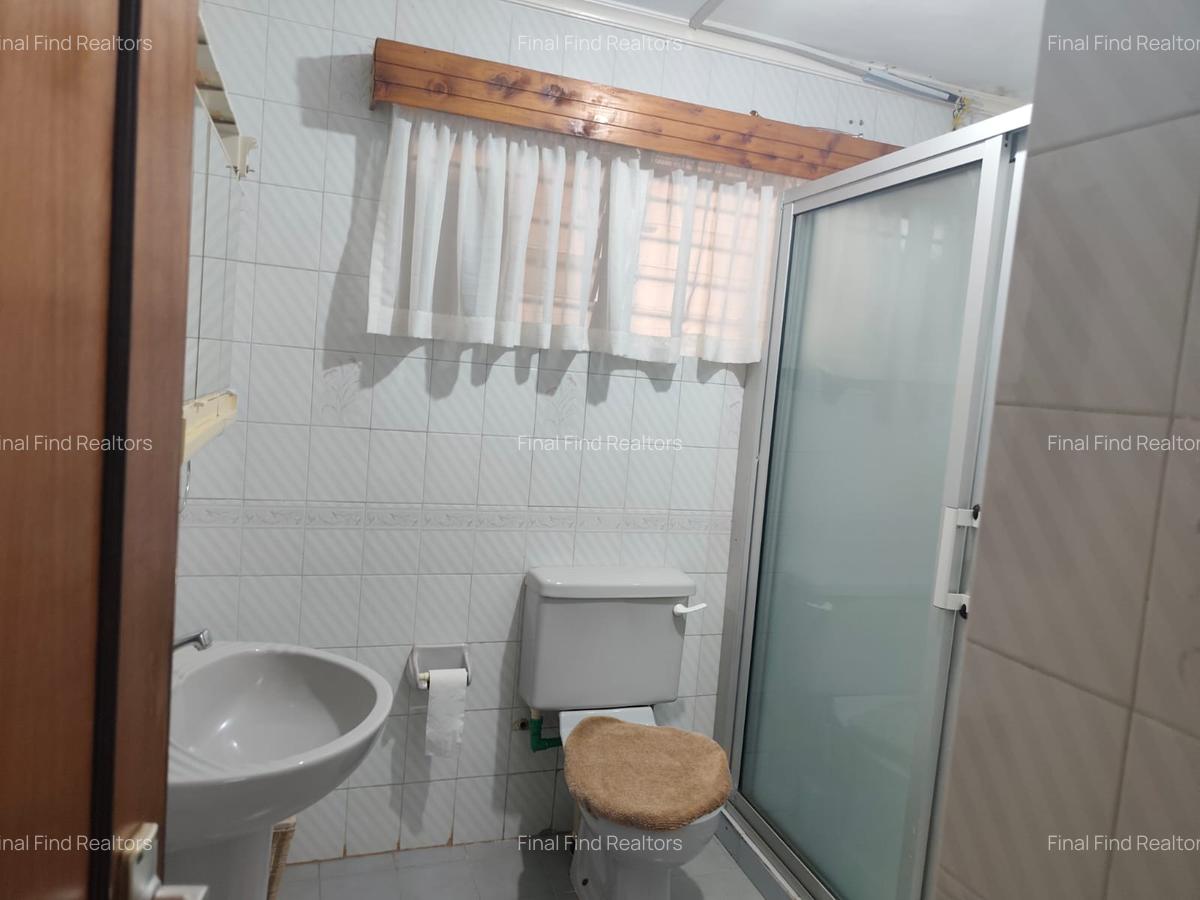 Serviced 2 Bed Apartment with En Suite in Runda - 17