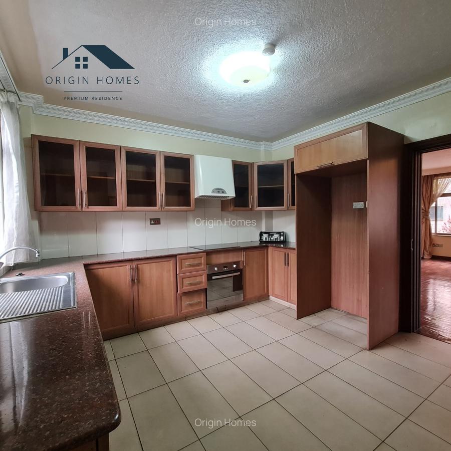 1 Bed Apartment with En Suite at Kilimani - 6