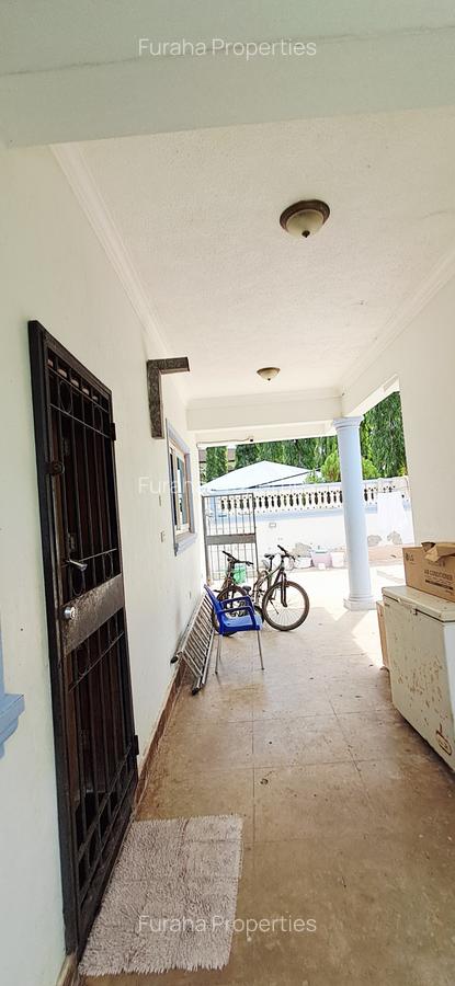 5 Bed House with En Suite at Nyali - 8