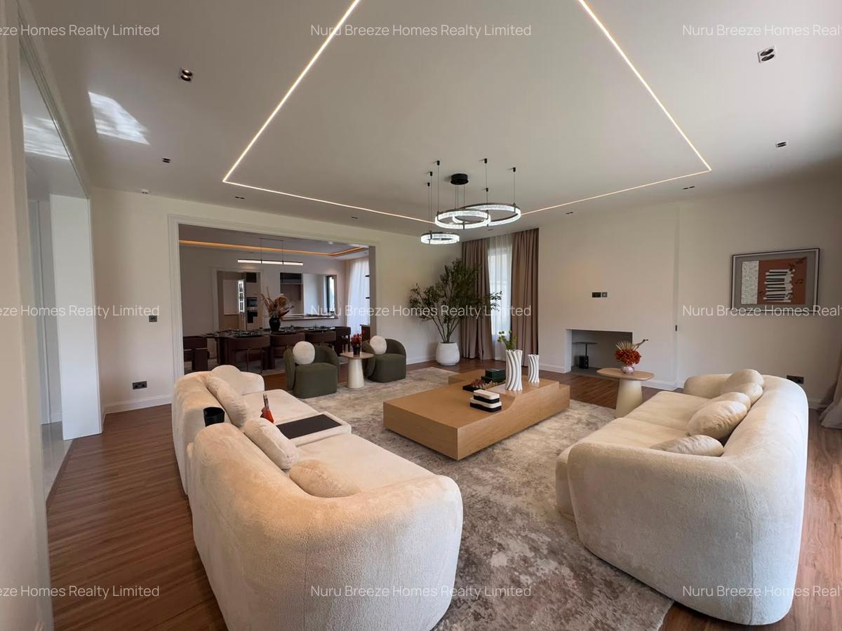5 Bed Villa with En Suite in Runda - 2