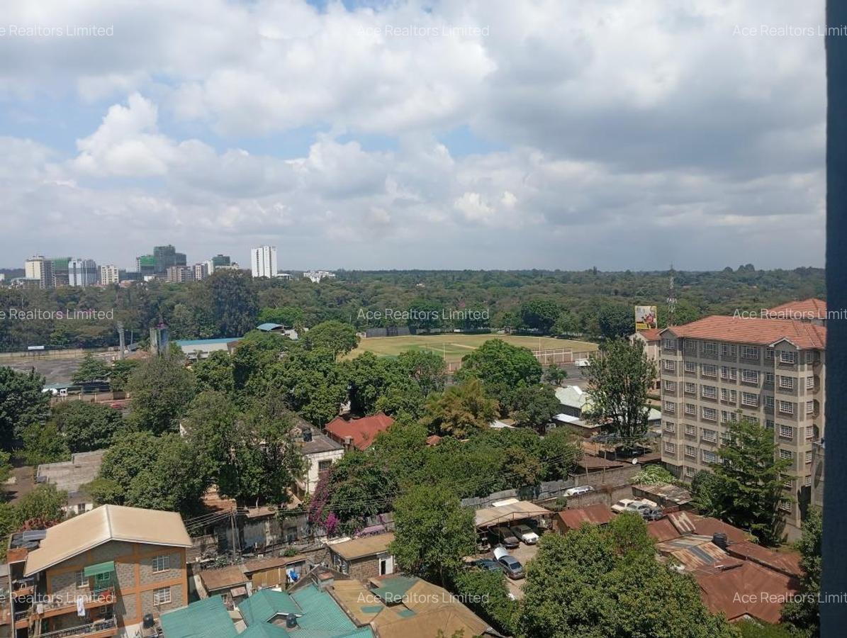 4 Bed Apartment with En Suite at Desai Road - 10