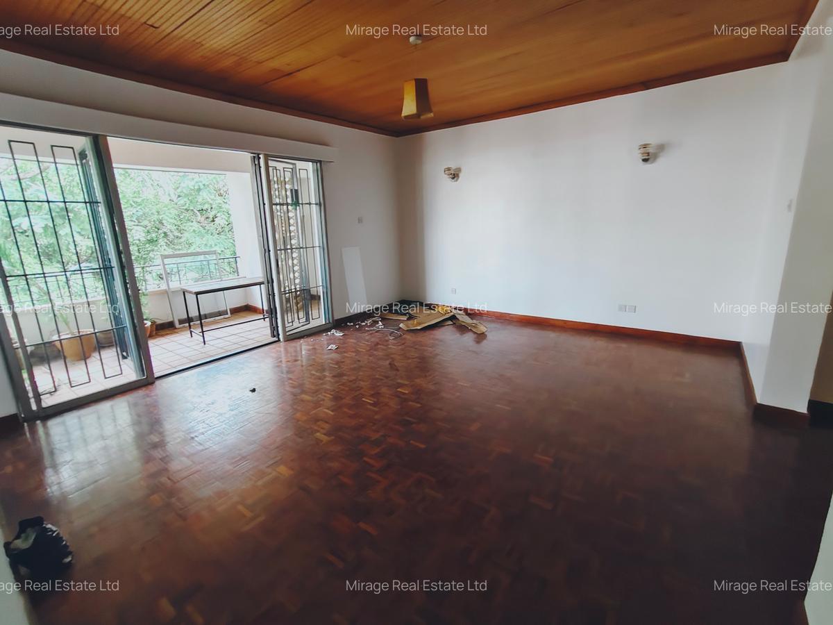 4 Bed Apartment with Swimming Pool in Kilimani - 8