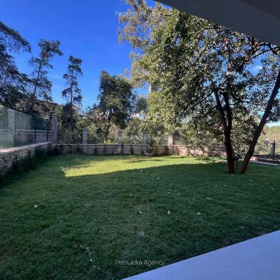 5 Bed Townhouse with En Suite in Kitisuru - 16