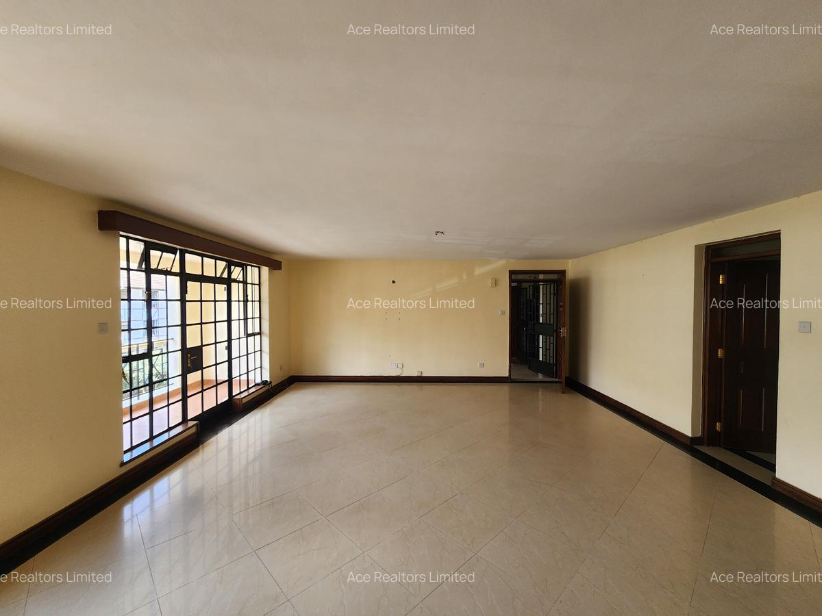 3 Bed Apartment with En Suite at Valley Arcade - 7