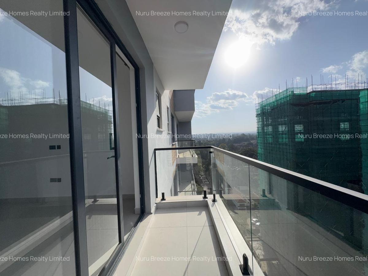 3 Bed Apartment with En Suite in Brookside - 7