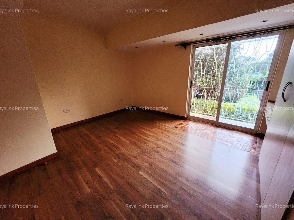 4 Bed Townhouse with En Suite at Kilimani - 15