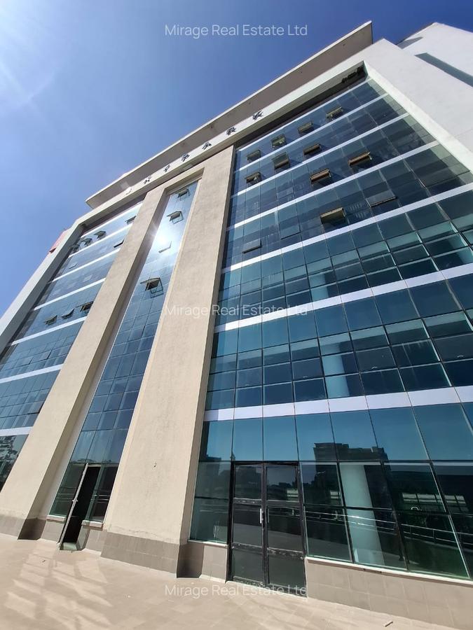 3,036 ft² Office with Service Charge Included in Westlands Area - 15