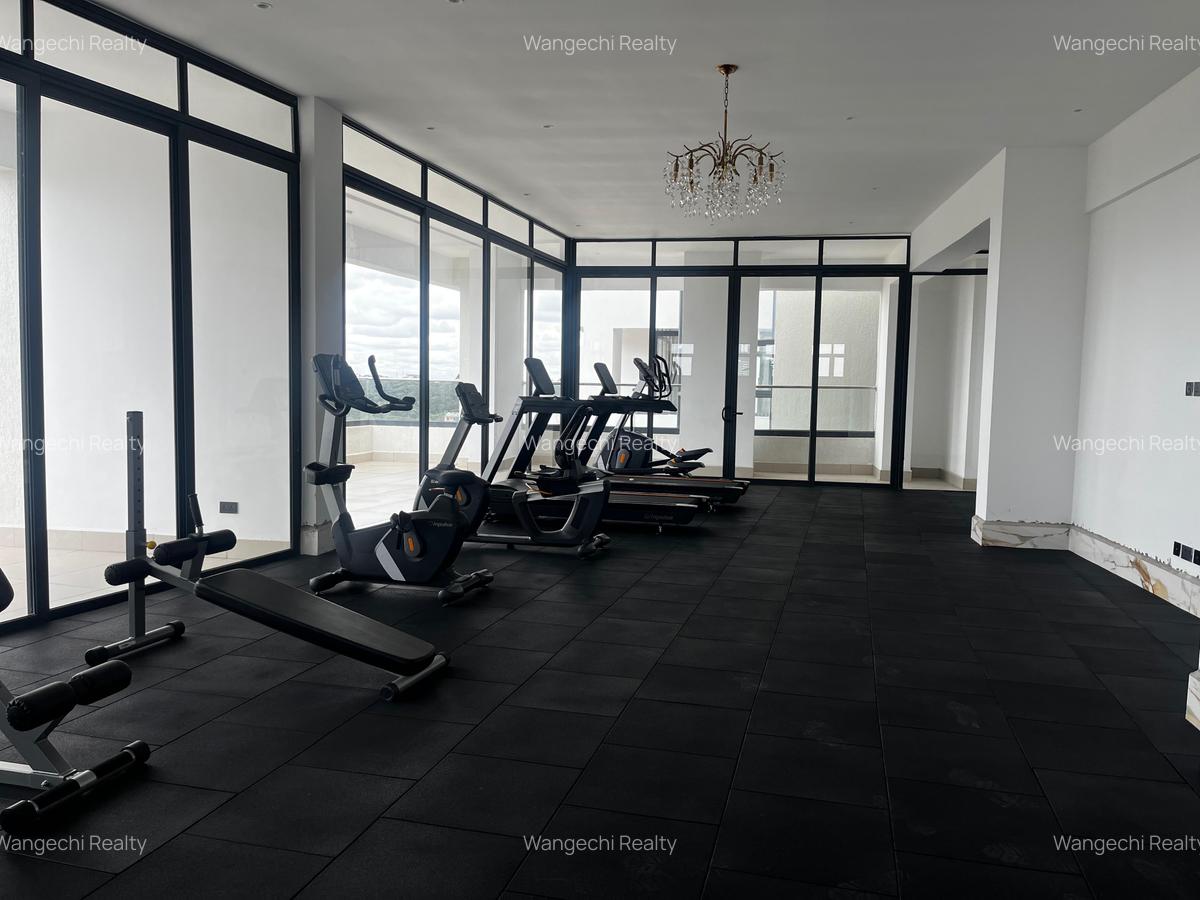 4 Bed Apartment with En Suite at Riverside Drive - 16