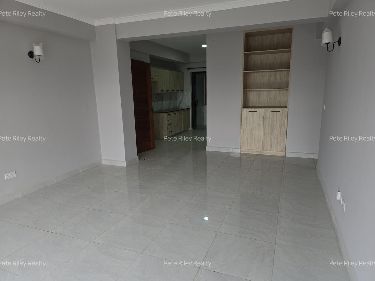 3 Bed Apartment with En Suite at School Lane - 2