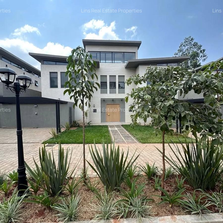 5 Bed Townhouse with En Suite in Runda - 1