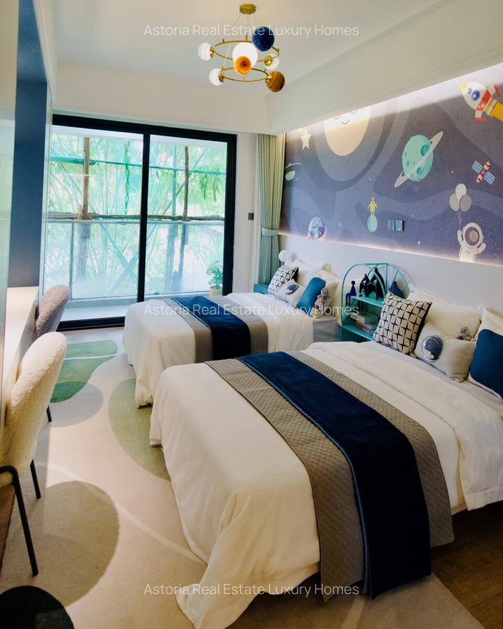 3 Bed Apartment with En Suite at 2026-410 - 15