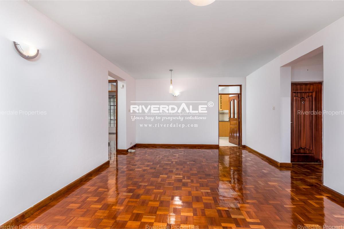 2 Bed Apartment with En Suite in Brookside - 2