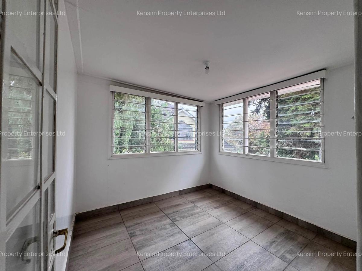 4 Bed Townhouse with En Suite in Lavington - 8