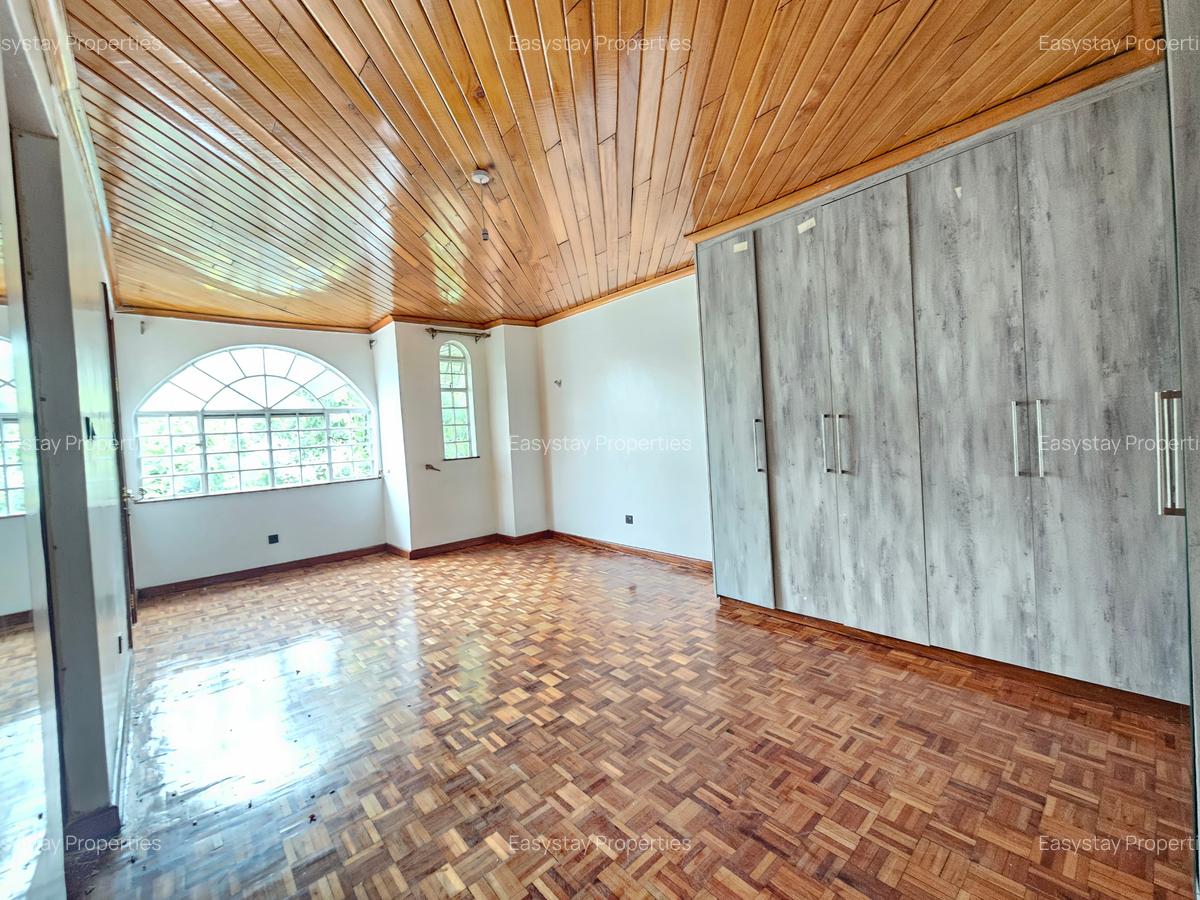 4 Bed Townhouse with En Suite in Lavington - 5