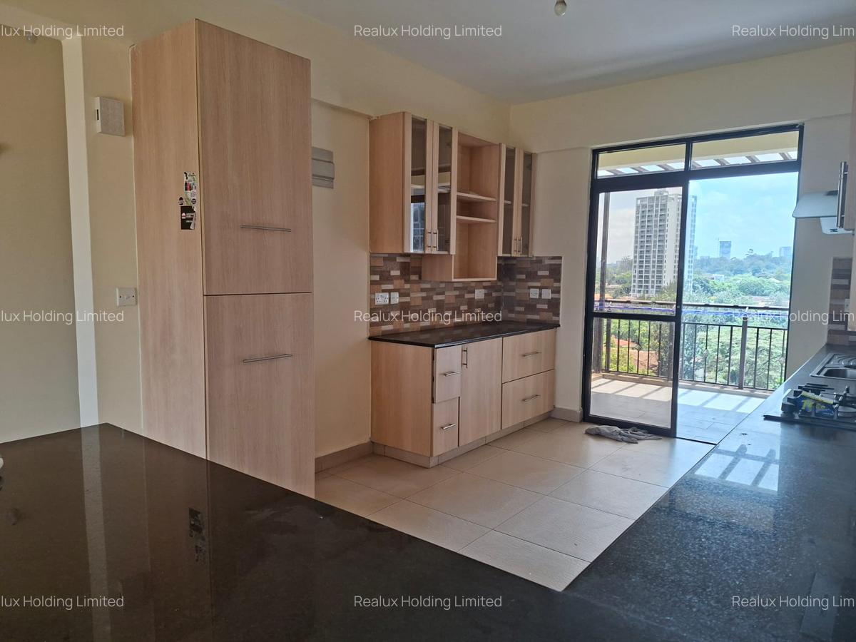 3 Bed Apartment with En Suite in Westlands Area - 17