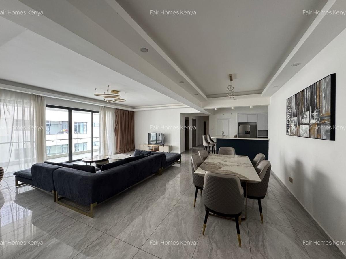 4 Bed Apartment with En Suite at Valley Arcade - 1