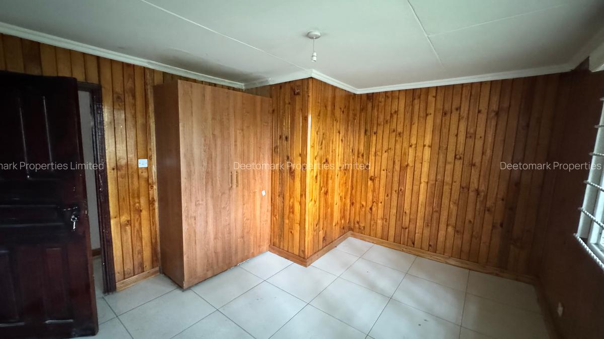 3 Bed House with En Suite at University Road - 15