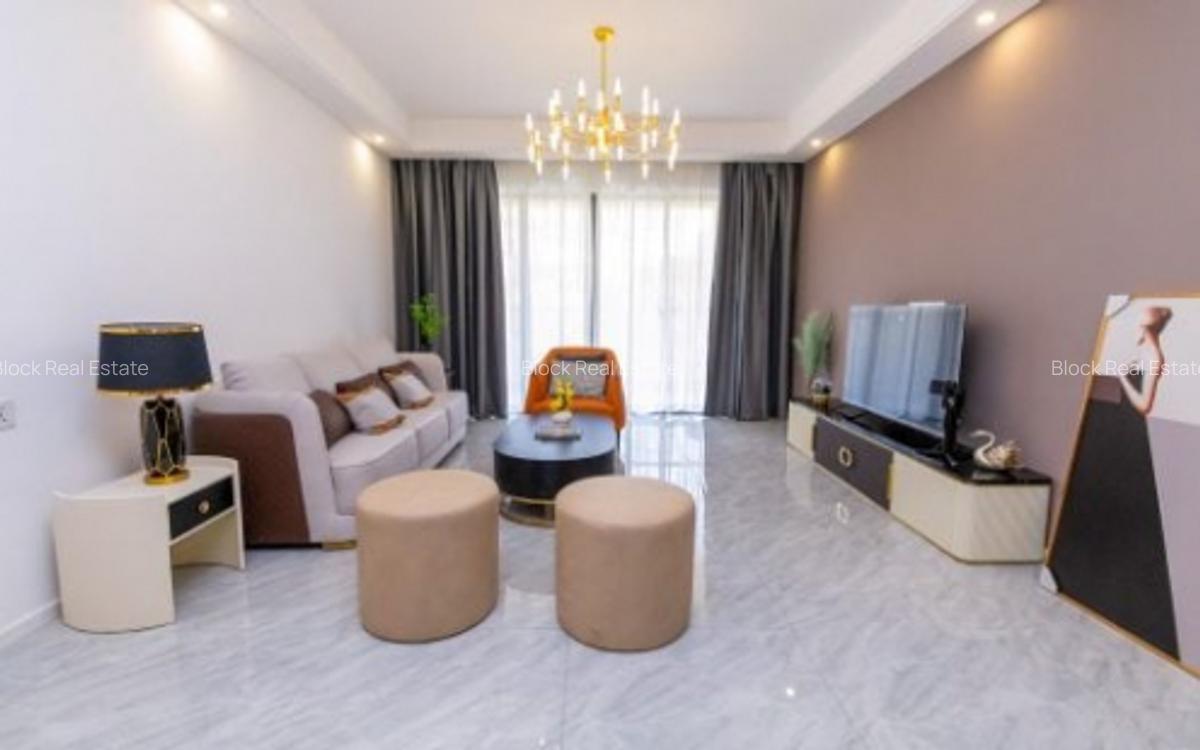 5 Bed Villa with En Suite in Lavington - 1