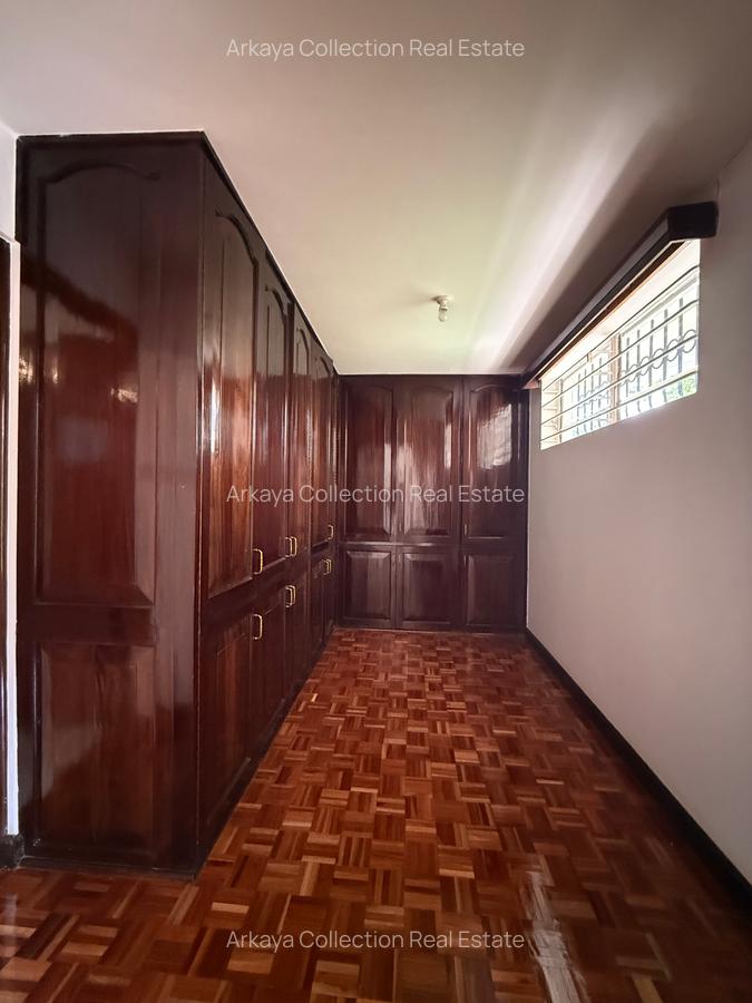 5 Bed House with En Suite in Gigiri - 13