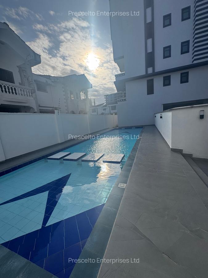 3 Bed Apartment with En Suite at Off Links Road - 18
