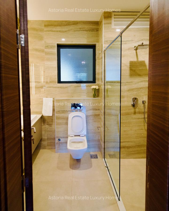 3 Bed Apartment with En Suite at 2026-385 - 15