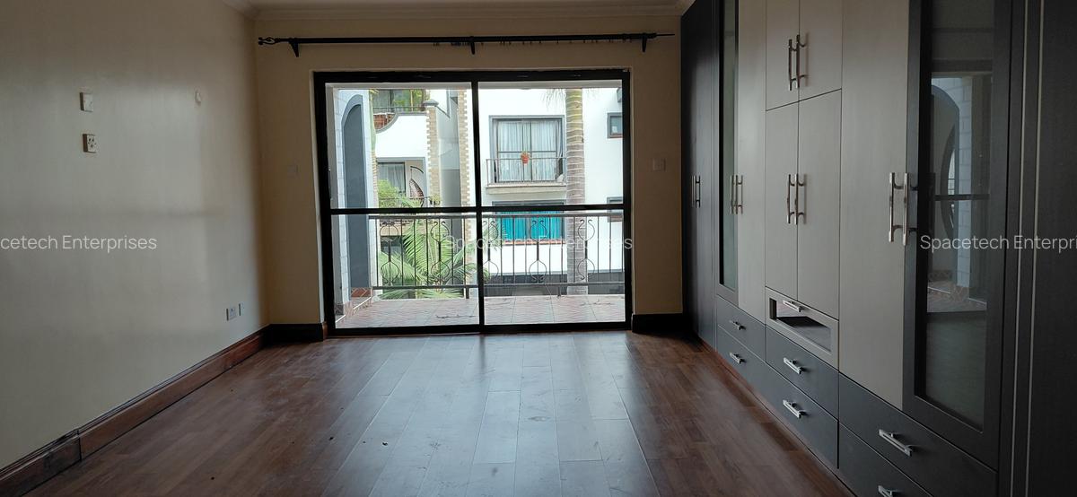 5 Bed Townhouse with En Suite in Westlands Area - 14