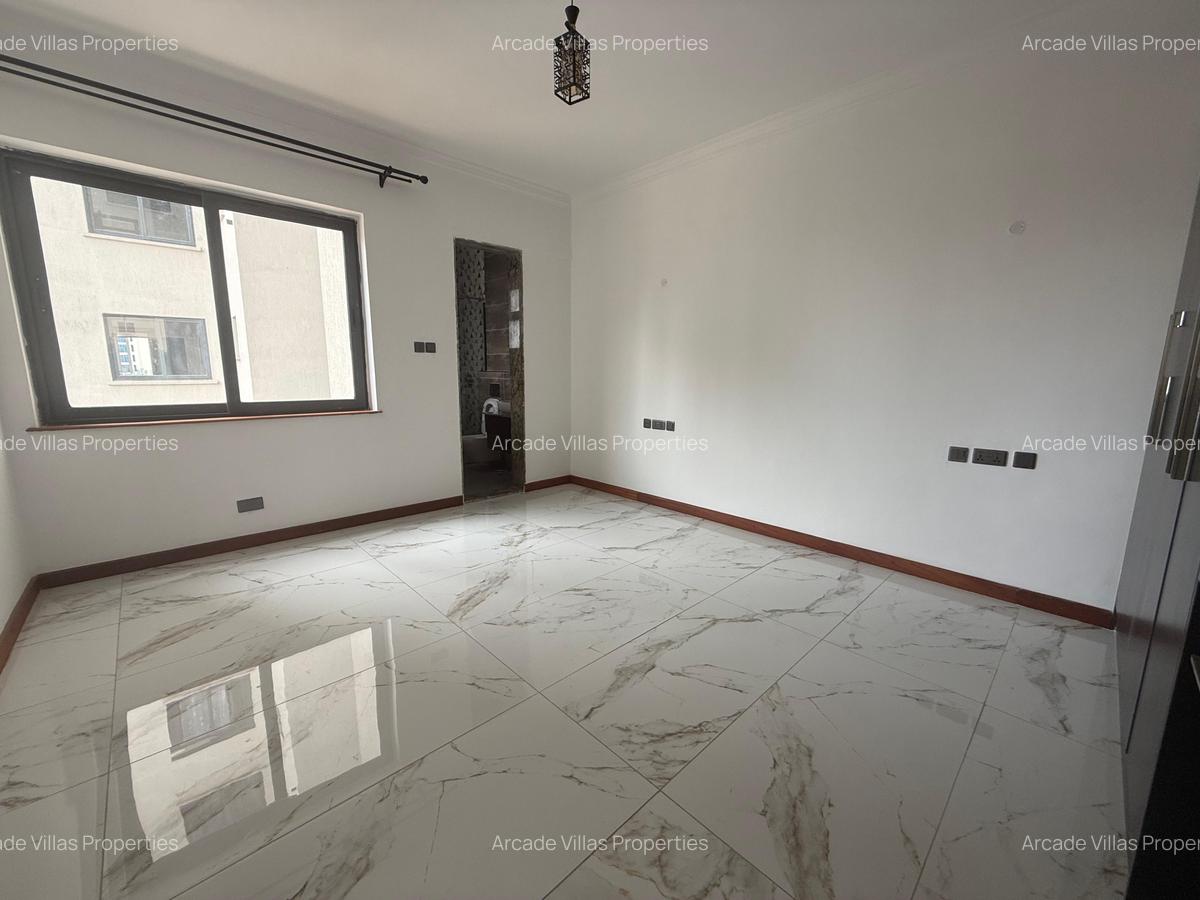 3 Bed Apartment with En Suite in Kileleshwa - 11