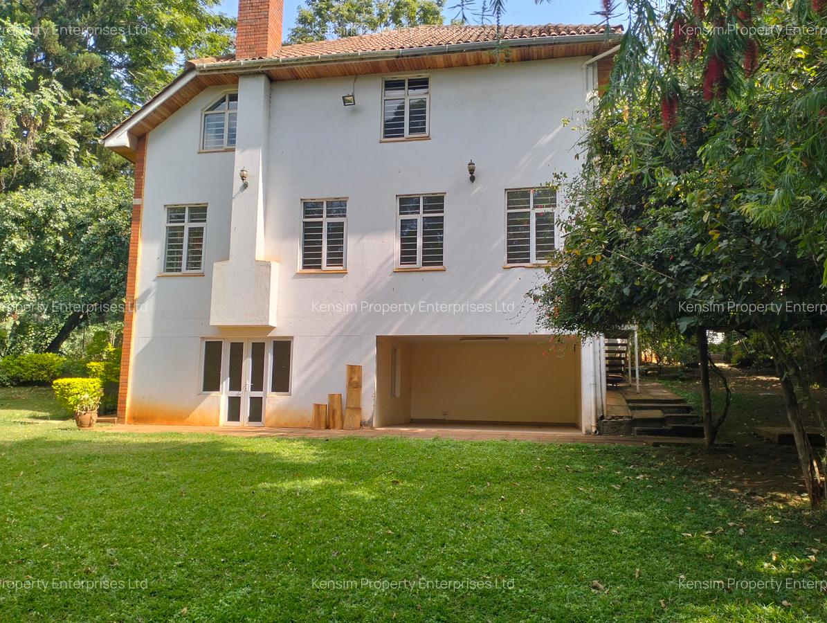 5 Bed Townhouse with En Suite in Rosslyn - 1