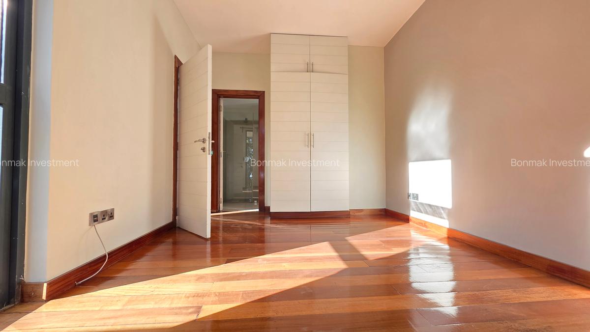 3 Bed Apartment with En Suite at Muthangari Drive - 19