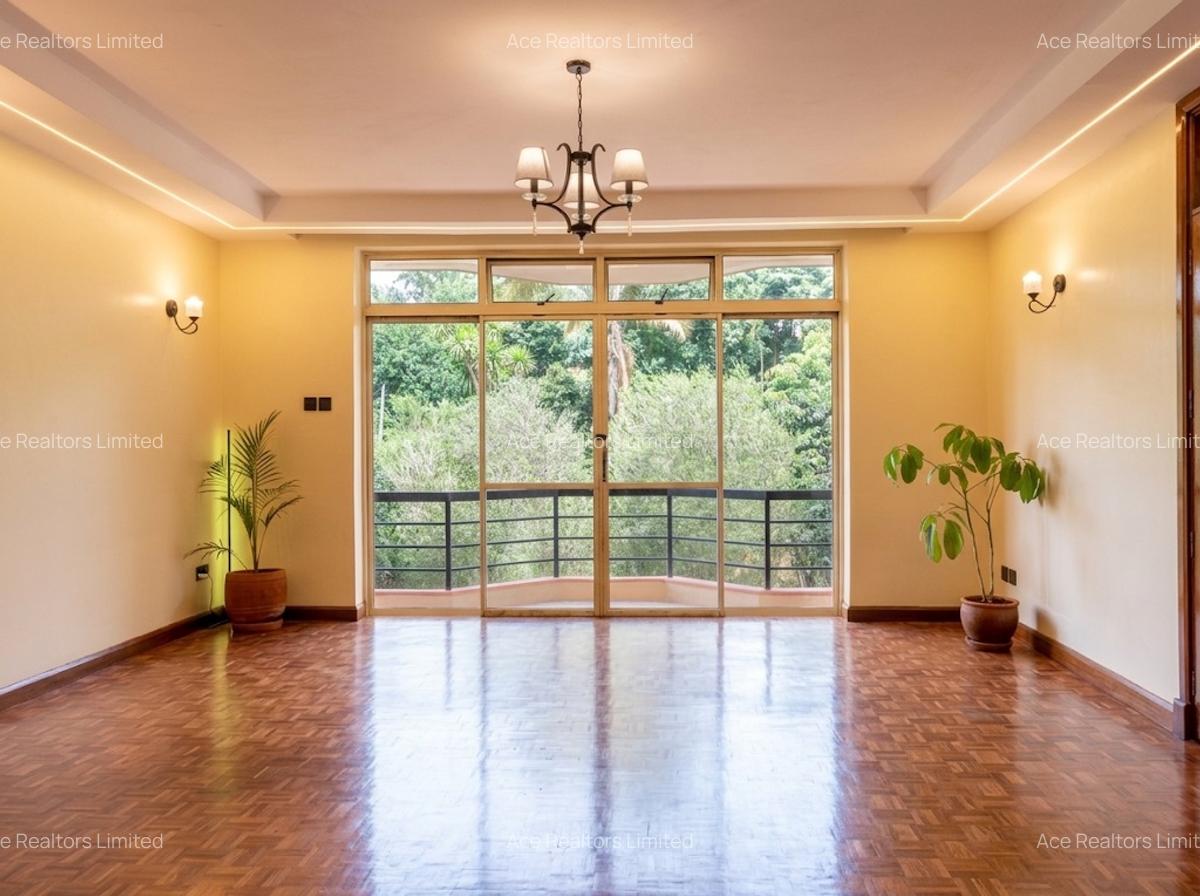 3 Bed Apartment with En Suite at Sports Road - 14
