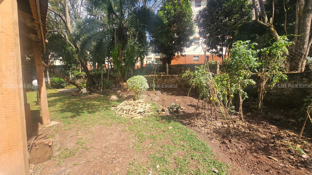 4 Bed Villa with En Suite at Diani Close - 12