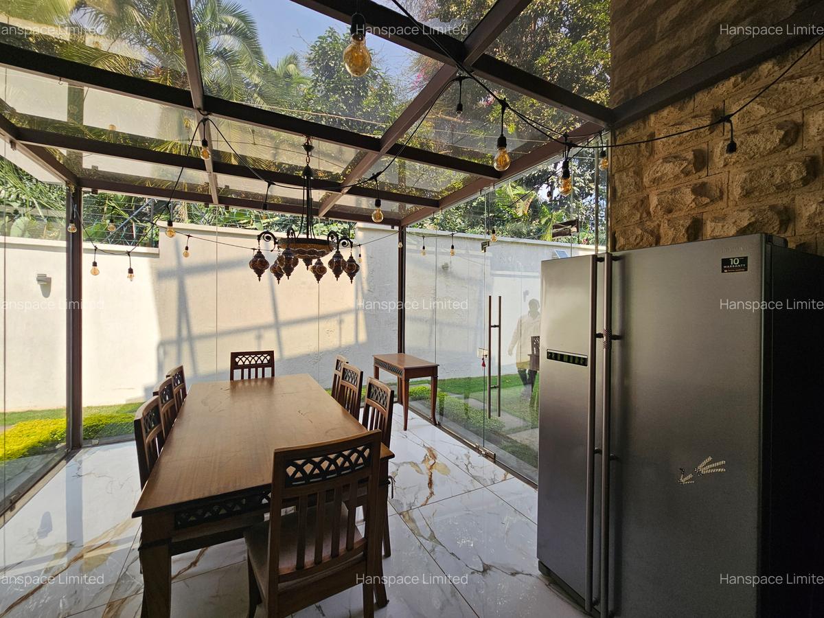 6 Bed Villa with En Suite in Lavington - 13