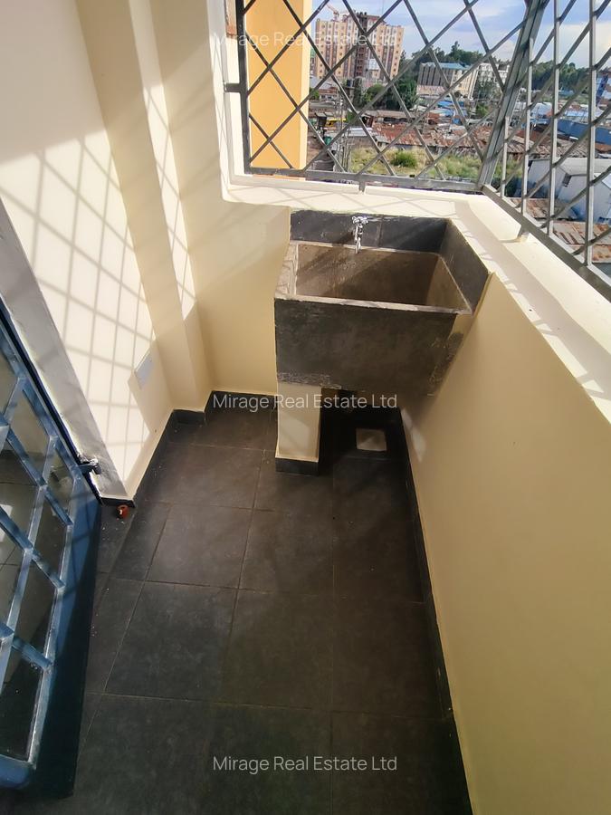 2 Bed Apartment with Lift in Ngong Road - 10