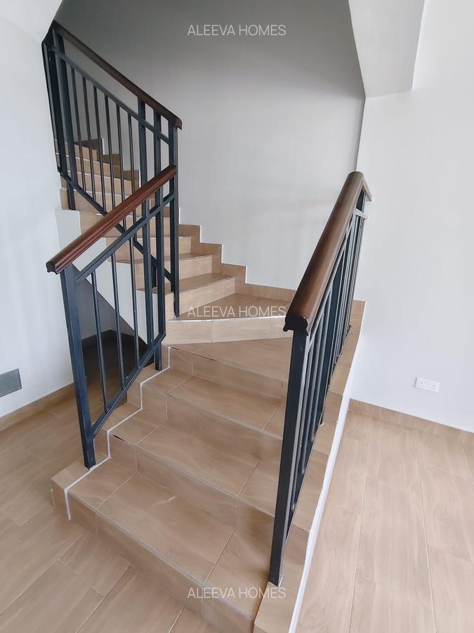 1 Bed Apartment with En Suite in Garden Estate - 15