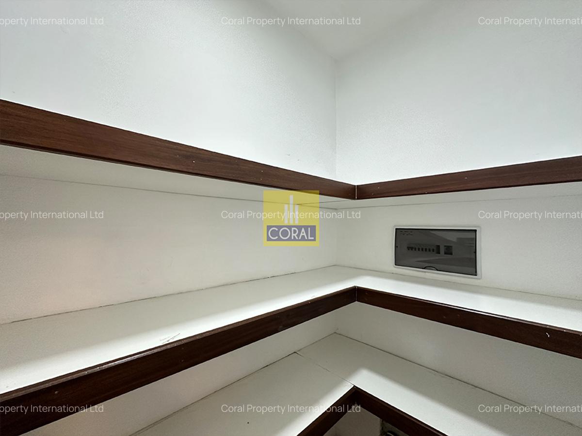 2 Bed Apartment in Parklands - 15