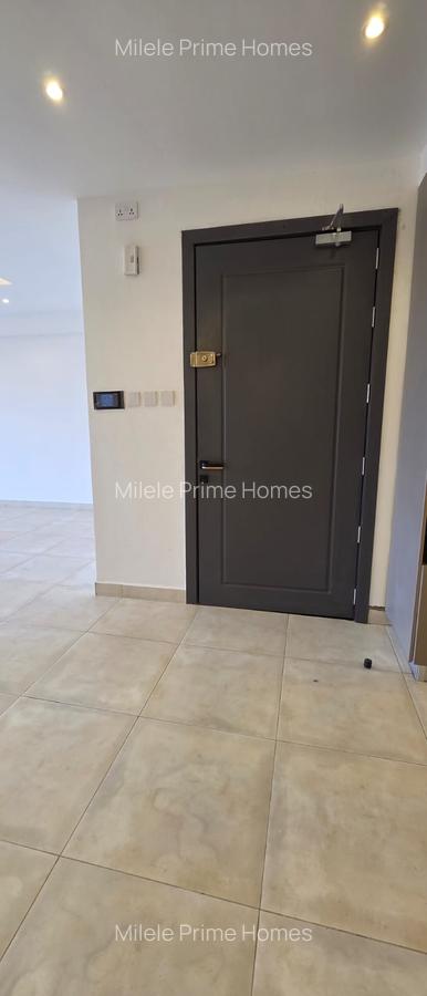 Serviced 4 Bed Apartment with En Suite in Parklands - 15