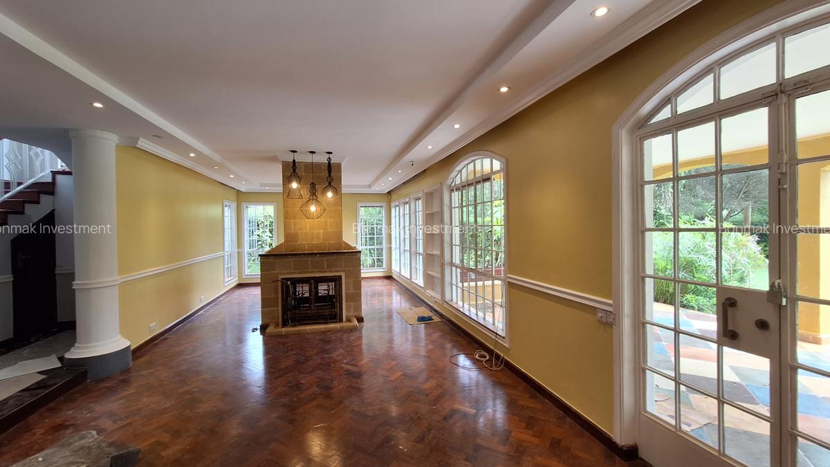 4 Bed Townhouse with En Suite at Old Runda - 14