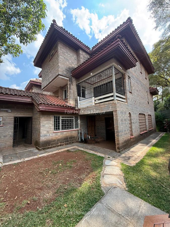 4 Bed Townhouse with En Suite at Lavington Green - 6