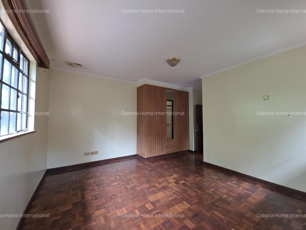 4 Bed Townhouse with En Suite in Kitisuru - 17