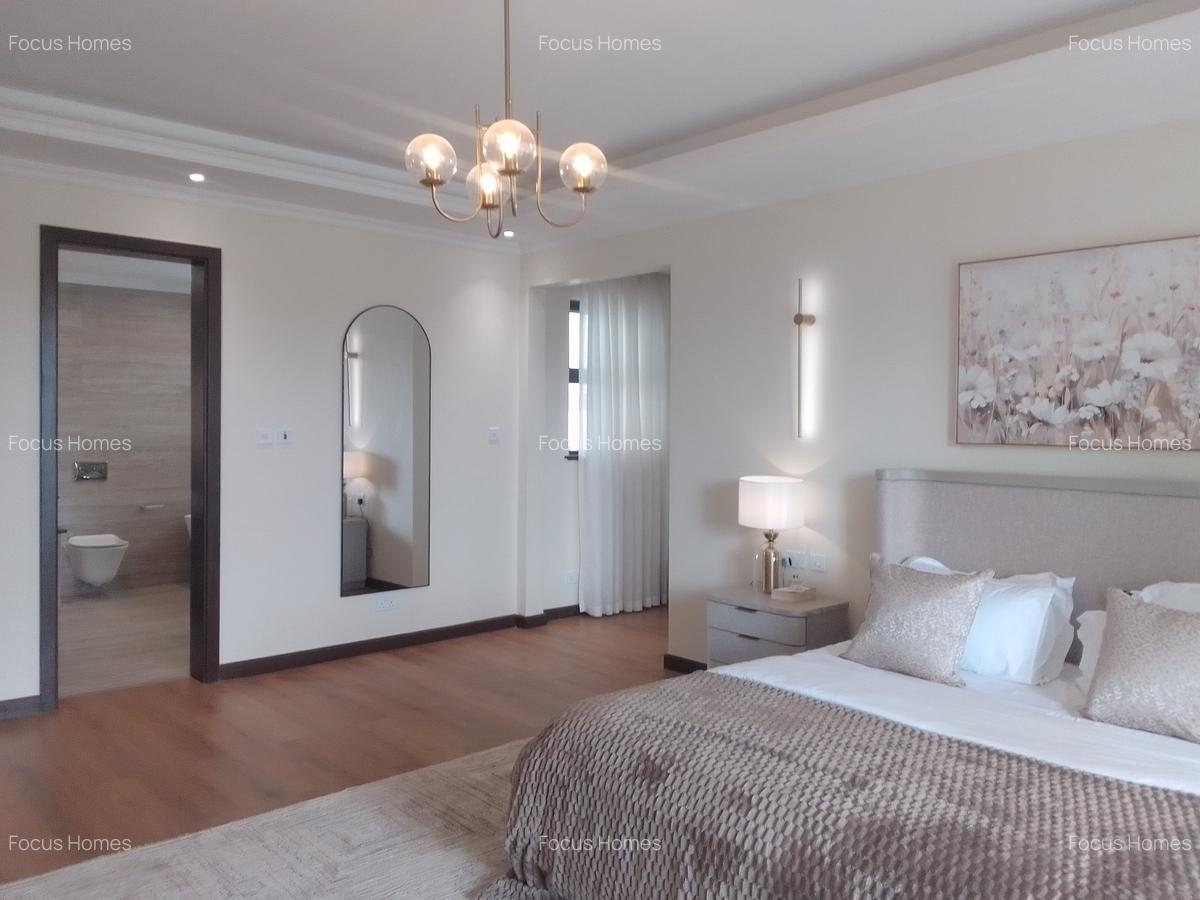 Serviced 2 Bed Apartment with En Suite in Westlands Area - 15