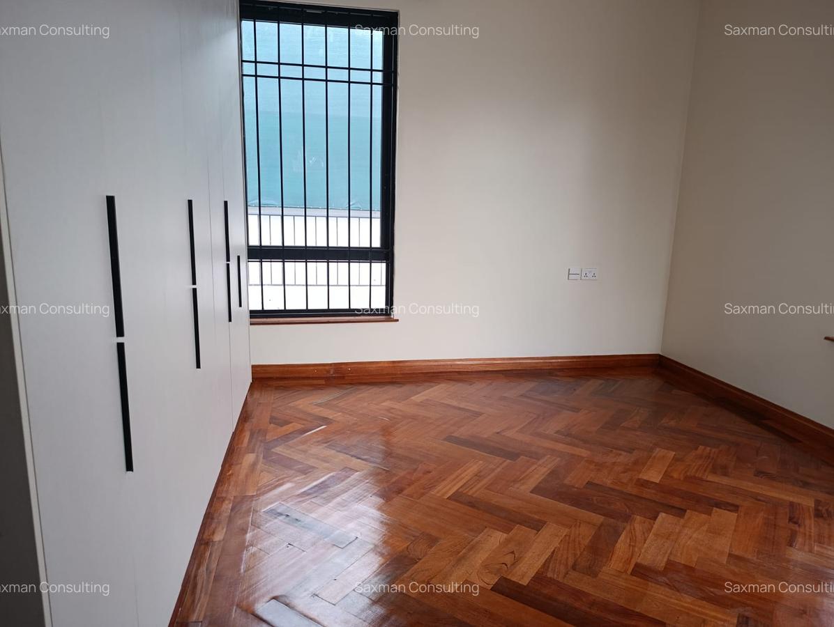 5 Bed Villa with En Suite in Loresho - 15