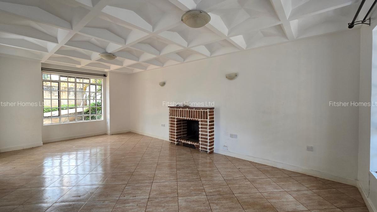 4 Bed House with En Suite in Kiambu Road - 8