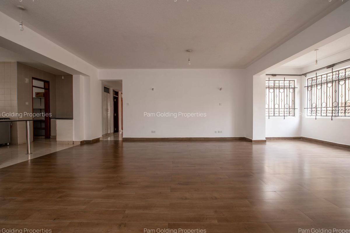 3 Bed Apartment at Brookside Drive - 2