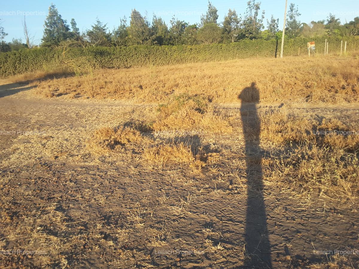 Land in Kitengela - 2