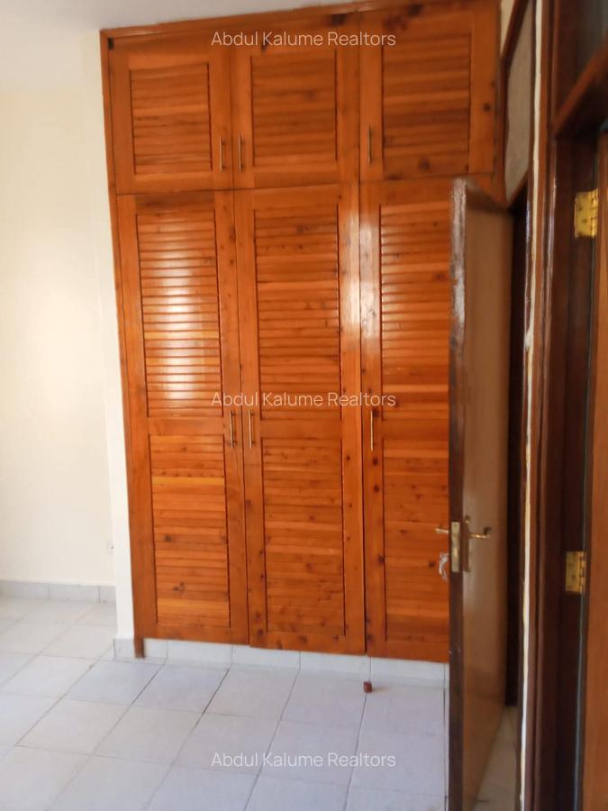 Serviced 2 Bed Apartment with En Suite at Mtwapa - 14